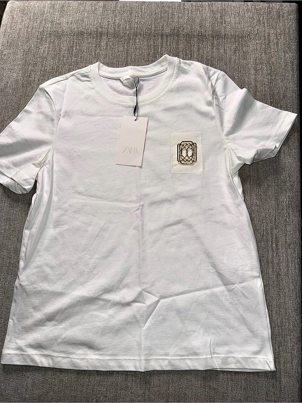 NWT ZARA White T-Shirt Gold Metal Appliqué Detail Size Small